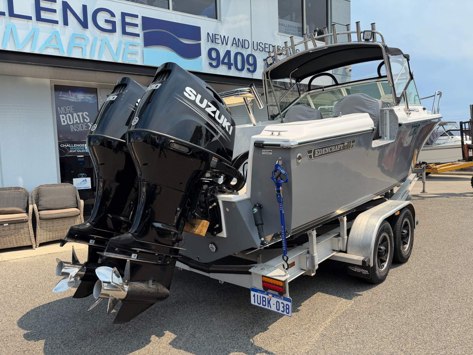 Edencraft 233 Formula With twin Suzuki 200HP 4-Strokes