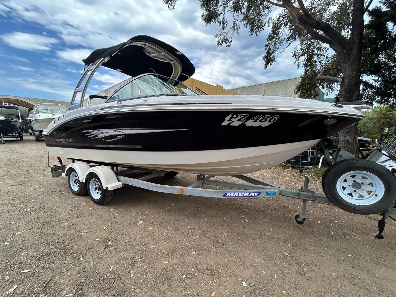 Chaparral 19 H20 Ski&fish Bowrider