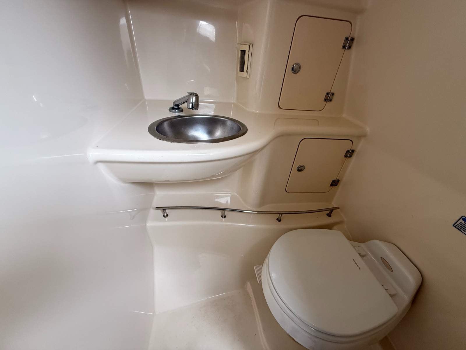 Boston Whaler 285 Conquest &ndash; Perfect Fishing / Family platform for Tasmania