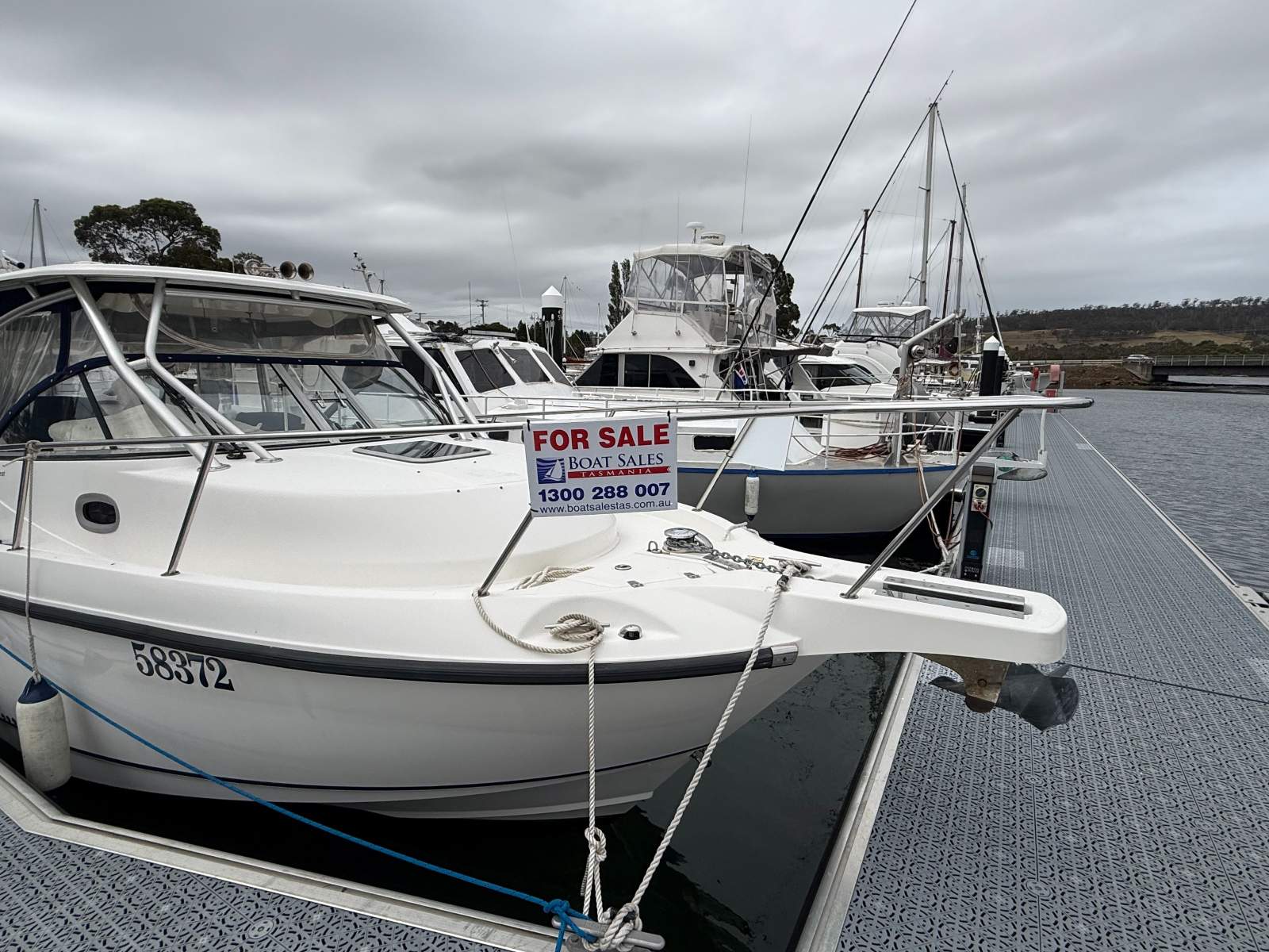 Boston Whaler 285 Conquest - Perfect Fishing / Family platform for Tasmania