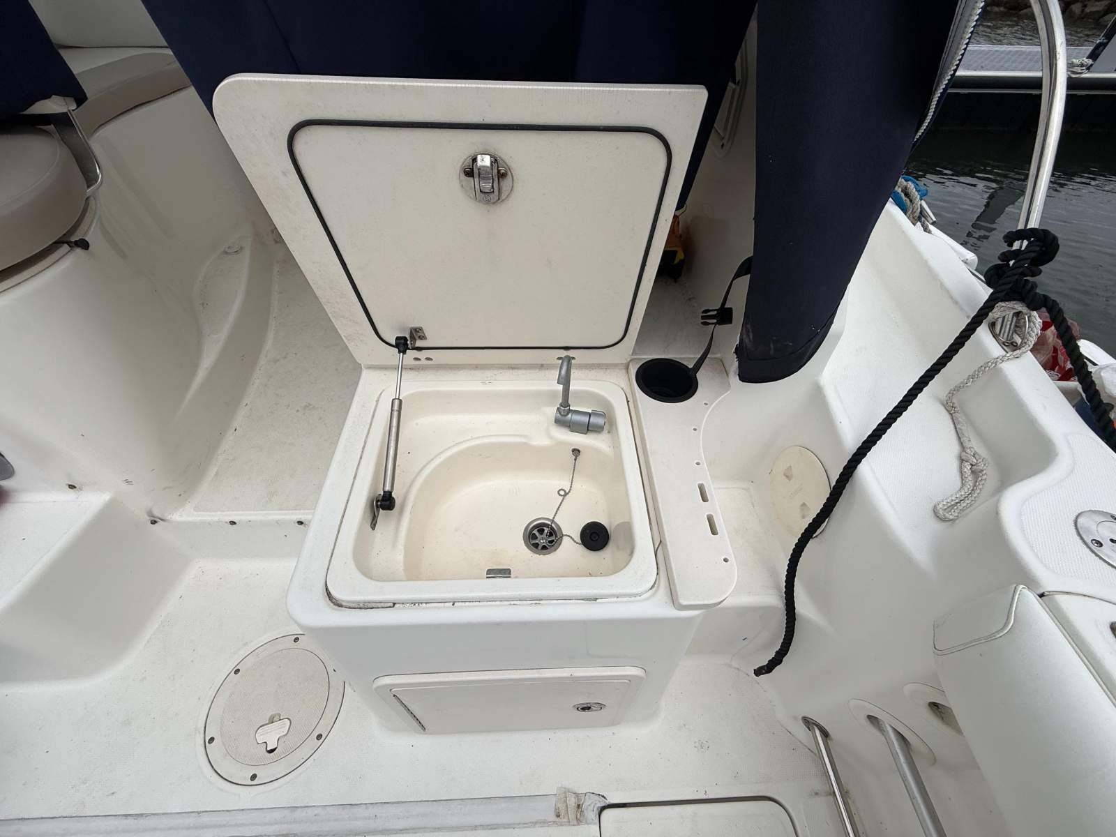 Boston Whaler 285 Conquest &ndash; Perfect Fishing / Family platform for Tasmania