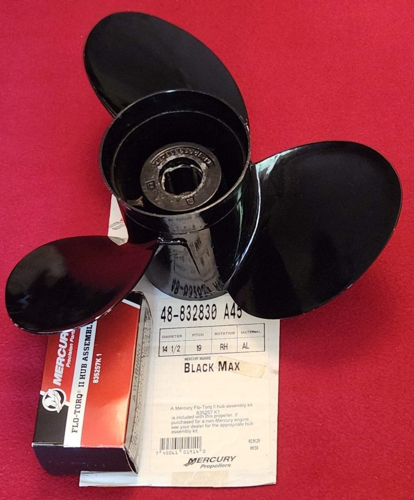 Propeller, Mercury Black Max 14 1/2 Inch diameter x 19 Inch pitch