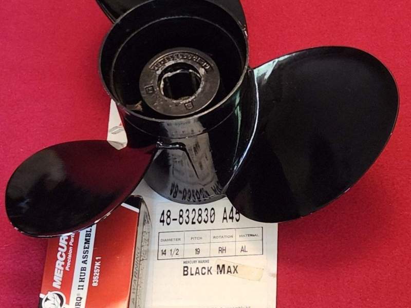 Propeller, Mercury Black Max 14 1/2 Inch diameter x 19 Inch pitch