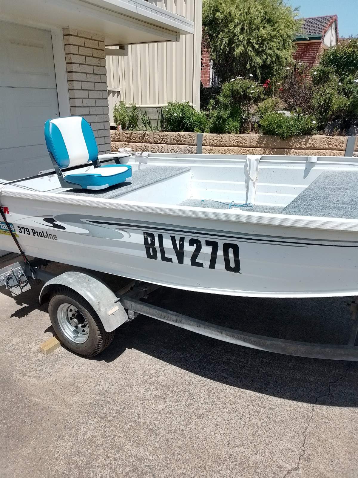 Stacer 379 Proline 2010 Build, 6 HP Suzuki, trailer. All registered