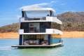 SUNLURE Houseboat Holiday Home on Lake Eildon:Sunlure on Lake Eildon