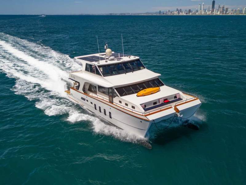 Brady Pathfinder Pilothouse 52