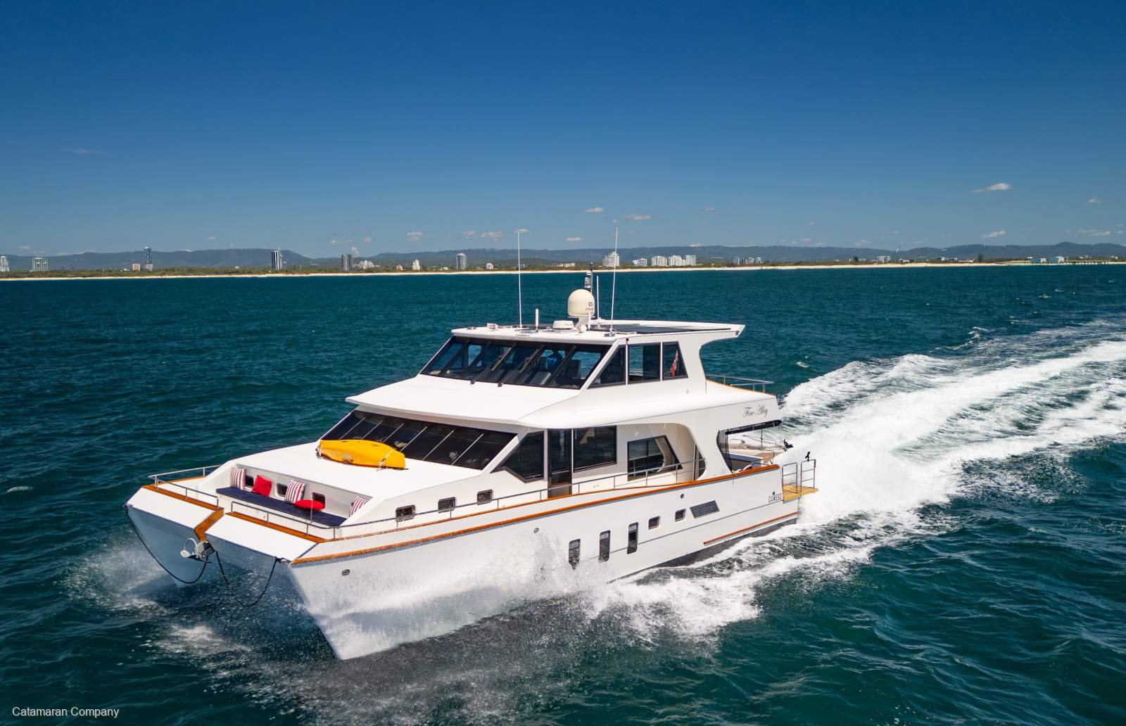 Brady Pathfinder Pilothouse 52