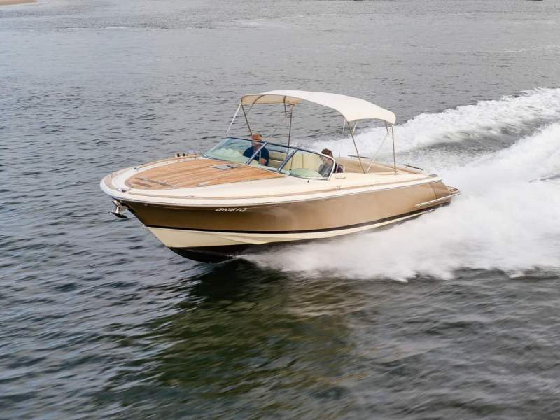 Chris Craft Corsair 28