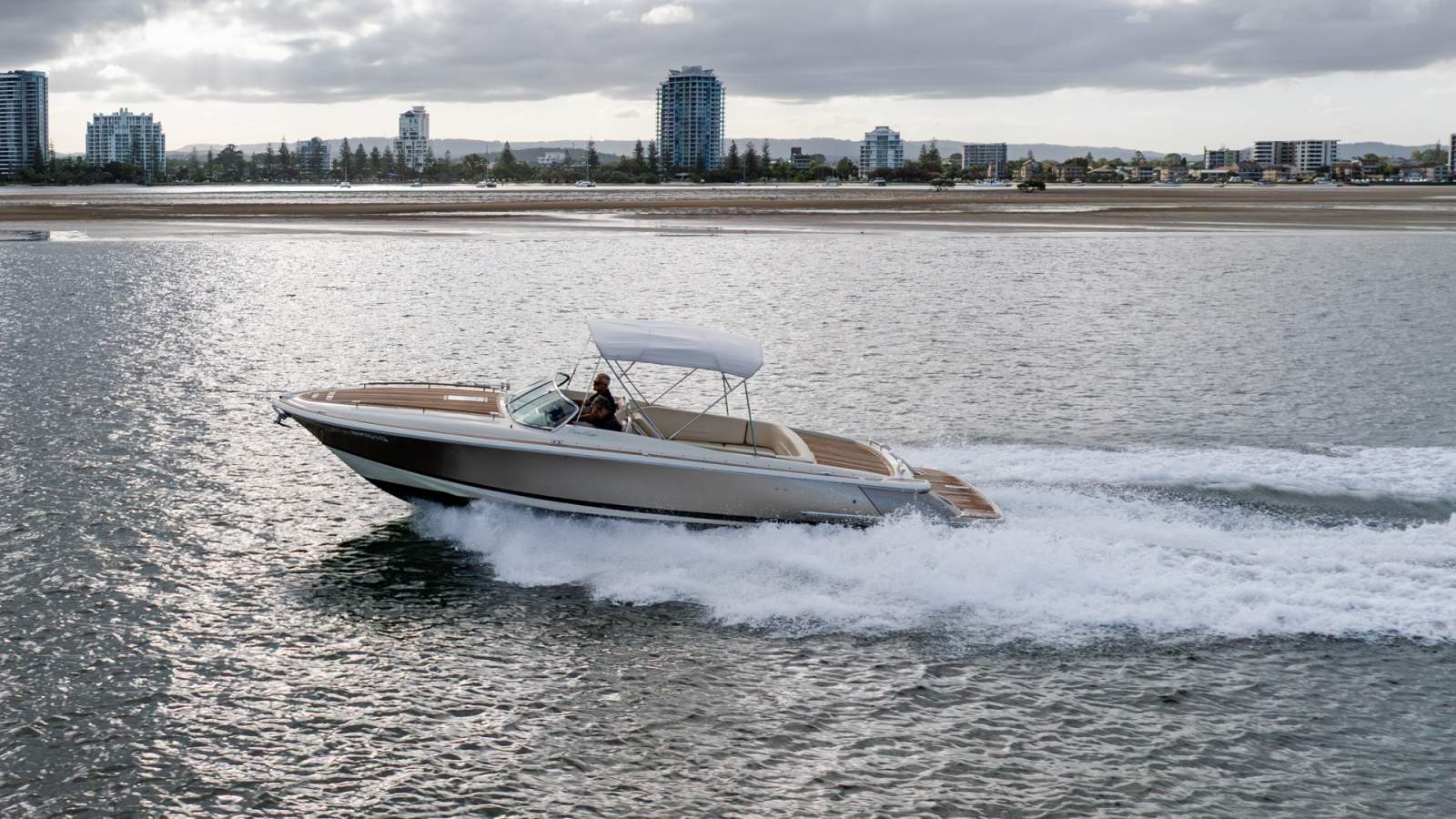 Chris Craft Corsair 28