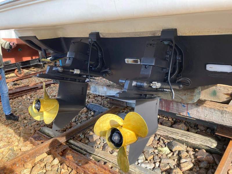 Yanmar 4LHA STP 240hpx 2