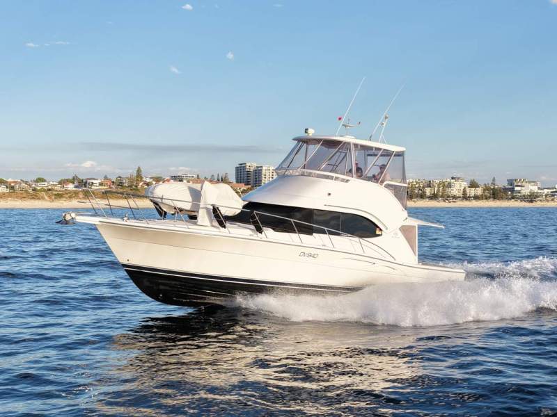 Riviera 40 Flybridge