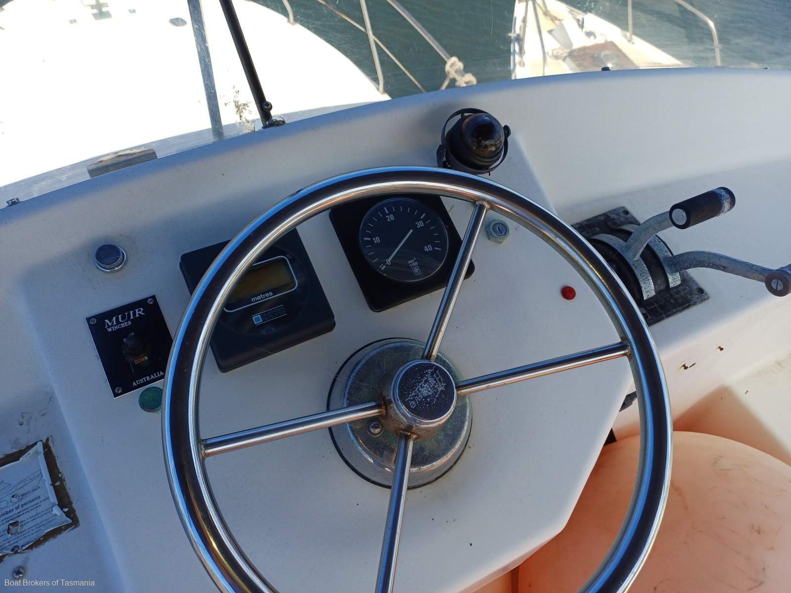 Carina-K Roberts Flybridge Cruiser Fibreglass diesel shaft drive. Ideal family vessel Boat Brokers of Tasmania