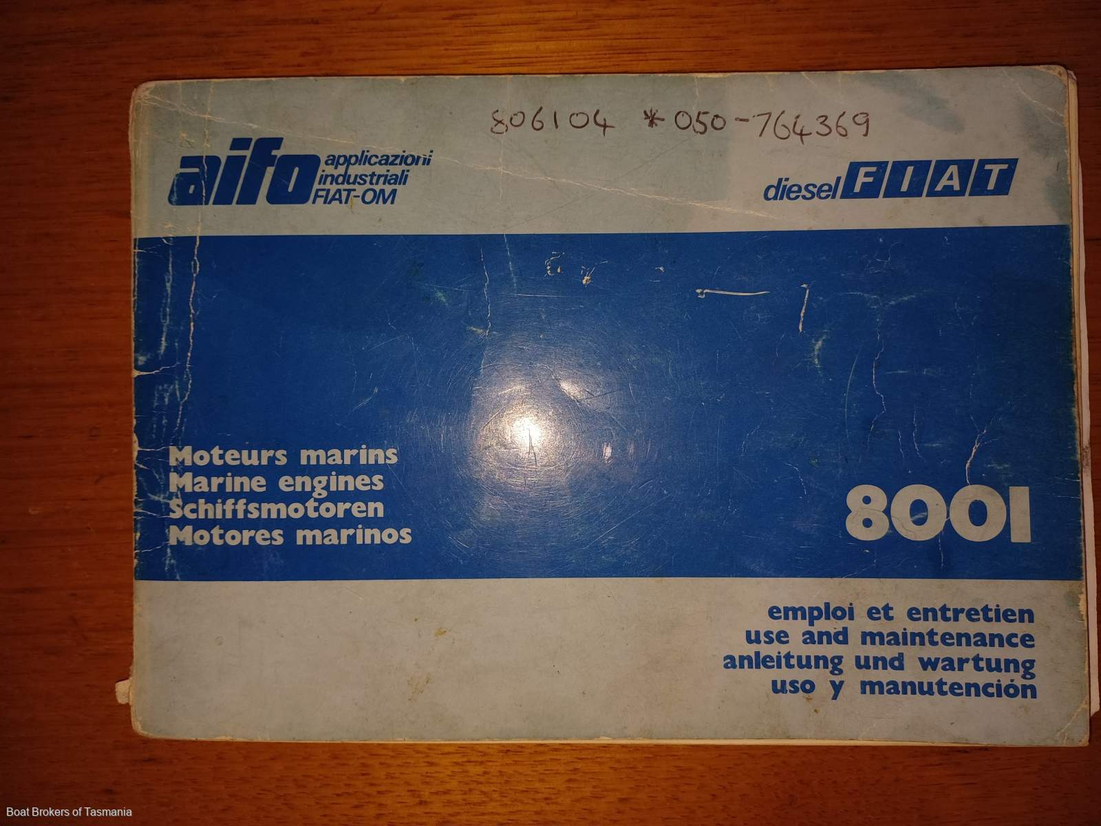 Carina-K Roberts Flybridge Cruiser Fibreglass diesel shaft drive. Ideal family vessel Boat Brokers of Tasmania