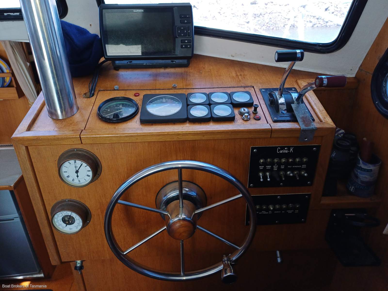 Carina-K Roberts Flybridge Cruiser Fibreglass diesel shaft drive. Ideal family vessel Boat Brokers of Tasmania