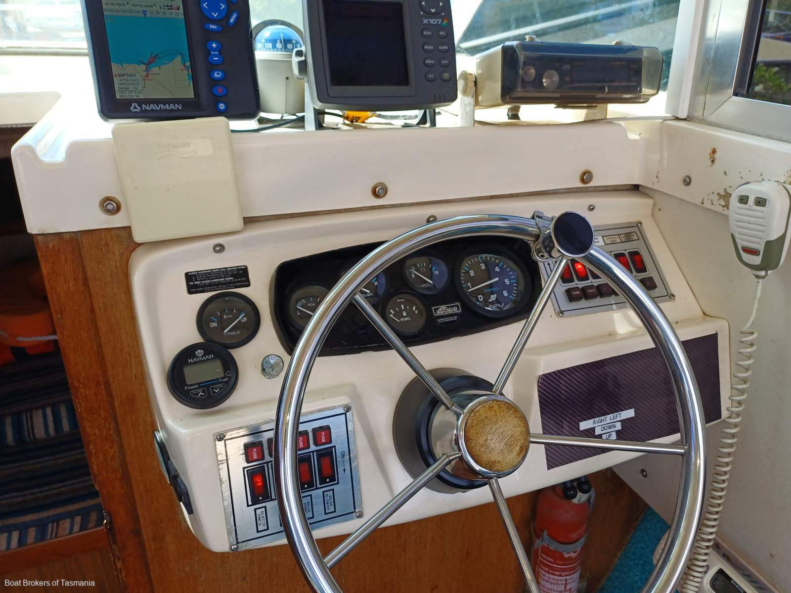 Caribbean Reef Runner 21. Only 7 engine hours on late model Mercruiser. Boat Brokers of Tasmania