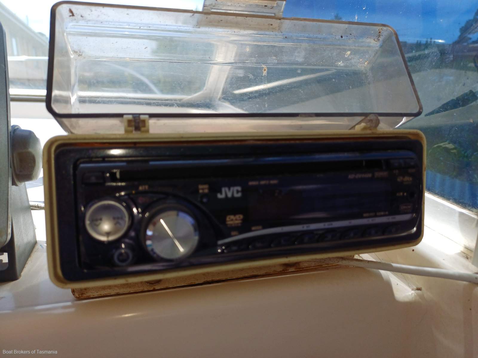 Caribbean Reef Runner 21. Only 7 engine hours on late model Mercruiser. Boat Brokers of Tasmania