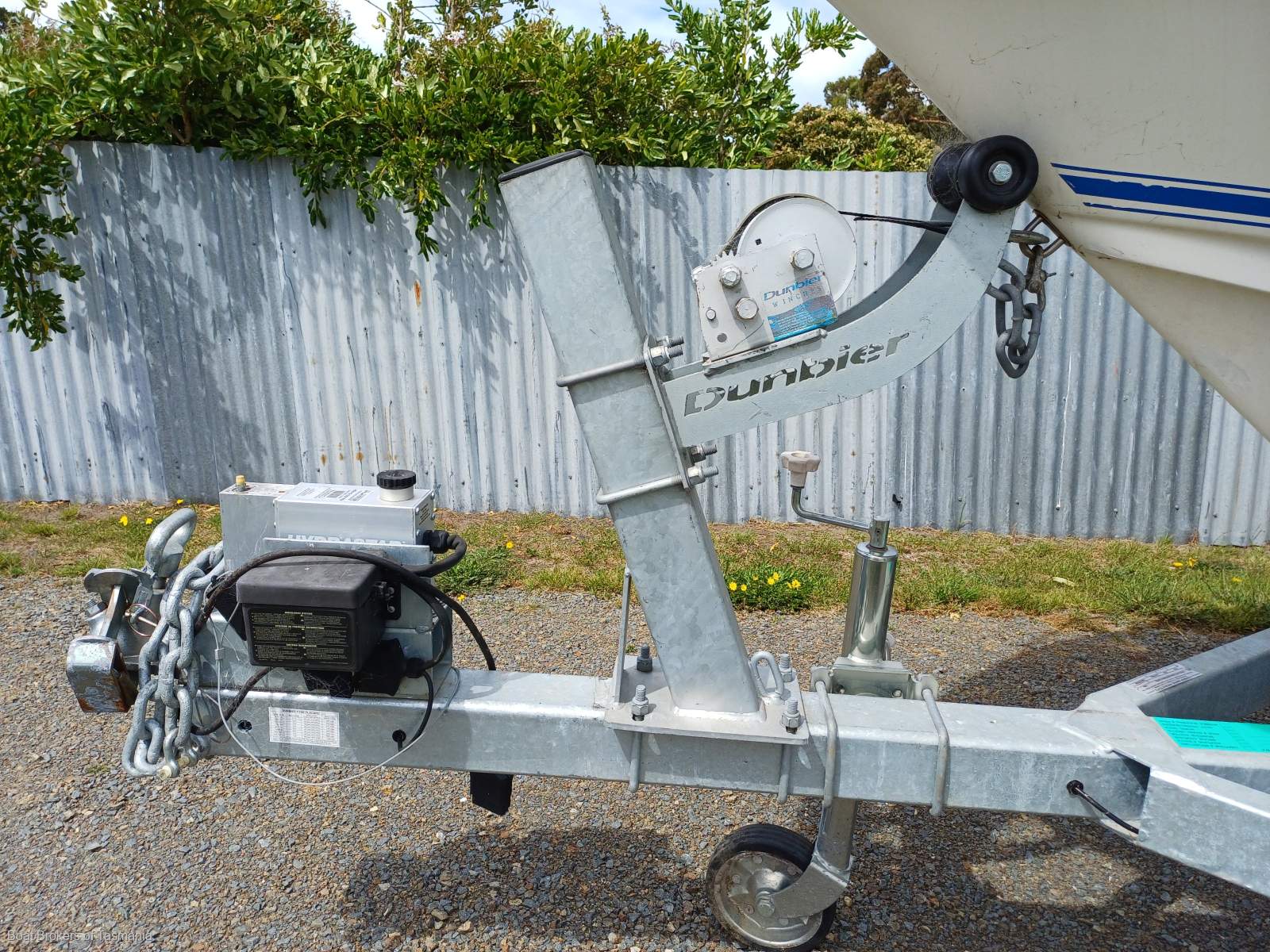 Caribbean Reef Runner 21. Only 7 engine hours on late model Mercruiser. Boat Brokers of Tasmania