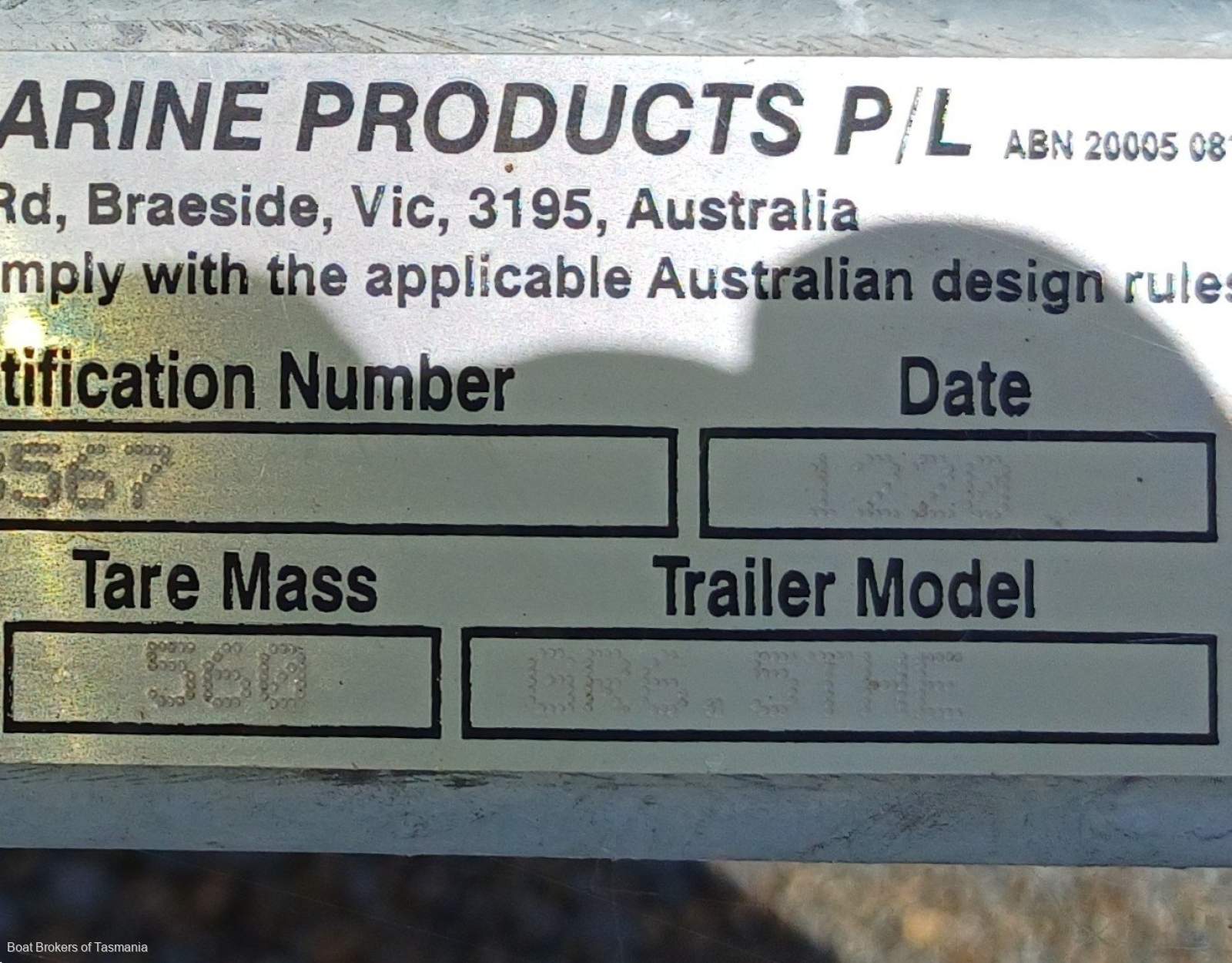 Caribbean Reef Runner 21. Only 7 engine hours on late model Mercruiser. Boat Brokers of Tasmania