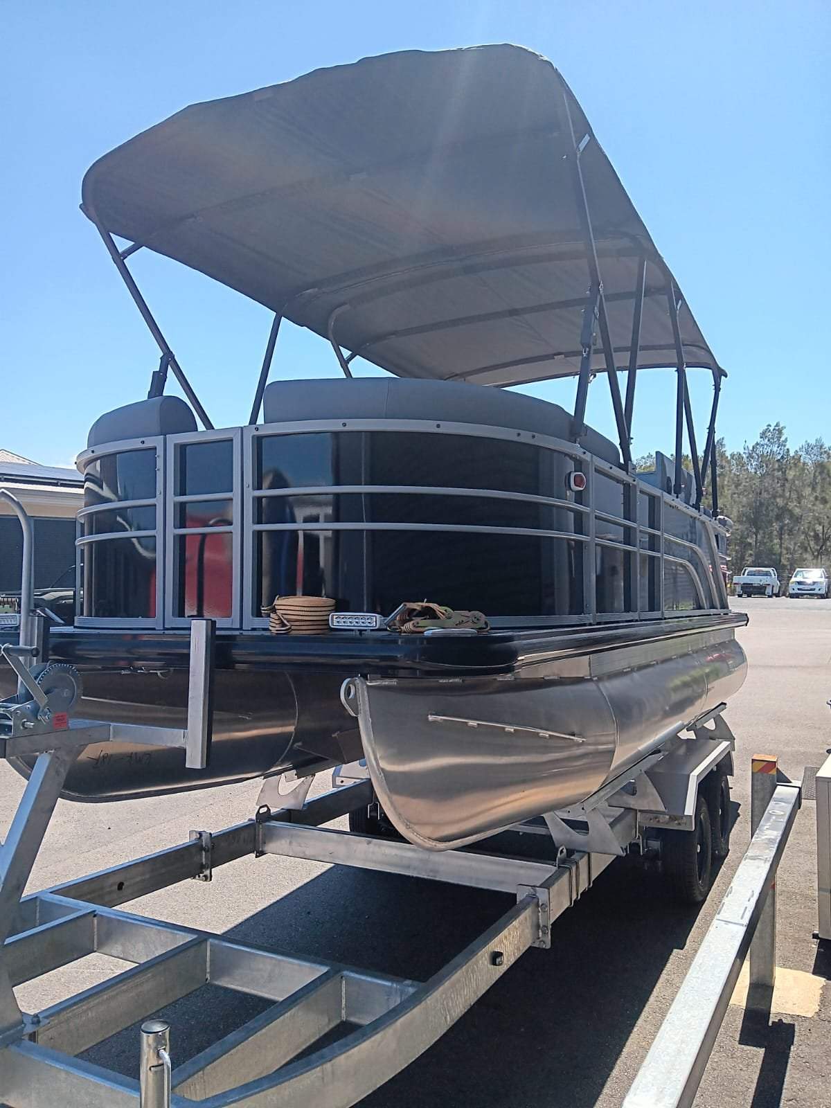 Sundown Pontoon Boats 19ft Luxury Pontoon BBQ Boat