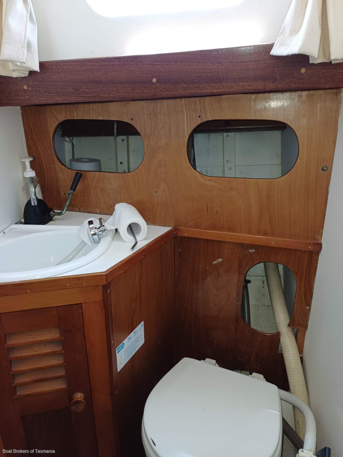 ALCAIRO Wilson Bros Pilothouse Motor Sailer Boat Brokers of Tasmania