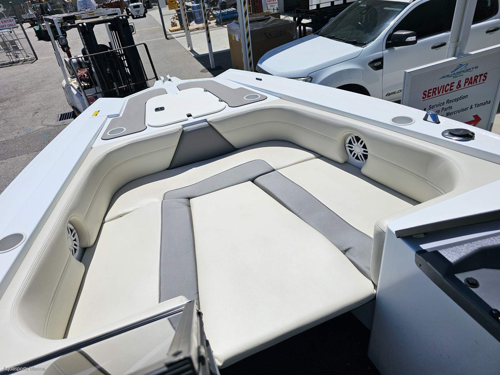 New Quintrex 590 Freestyler Pro