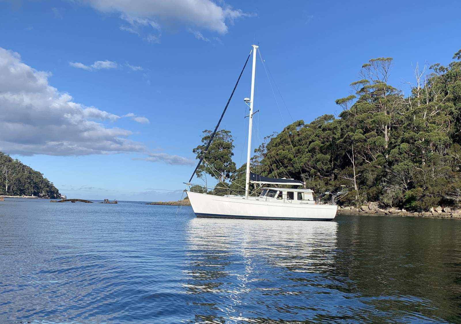 Max Creese 38 Motor Sailer "ISLANDER II"