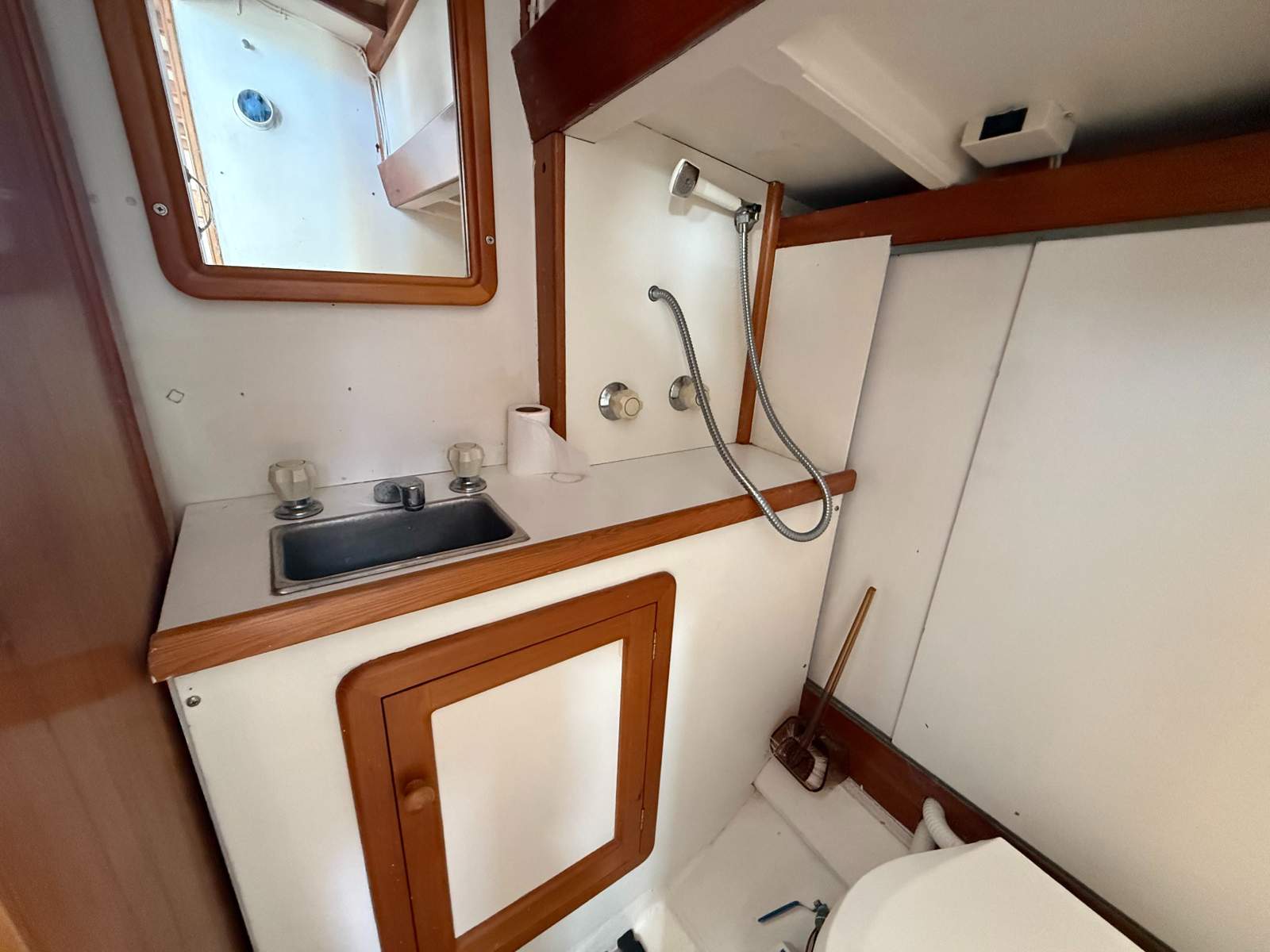 Max Creese 38 Motor Sailer ISLANDER II