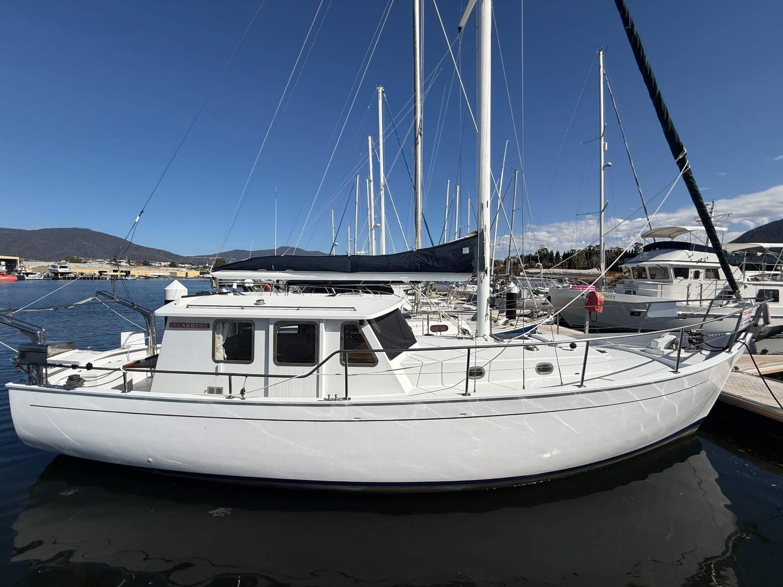 Max Creese 38 Motor Sailer "ISLANDER II"