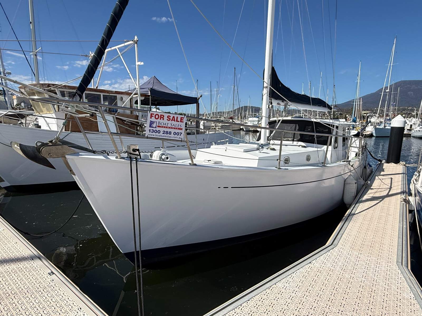 Max Creese 38 Motor Sailer ISLANDER II