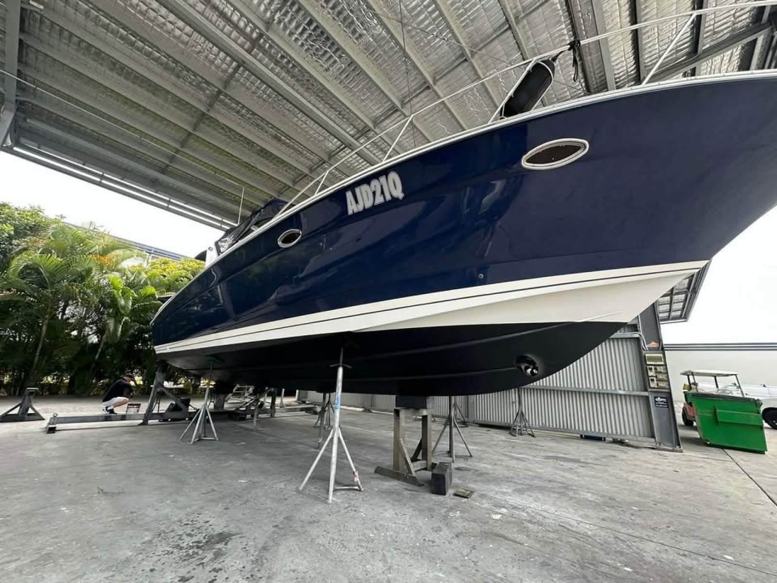 Riviera M370 Sports Cruiser
