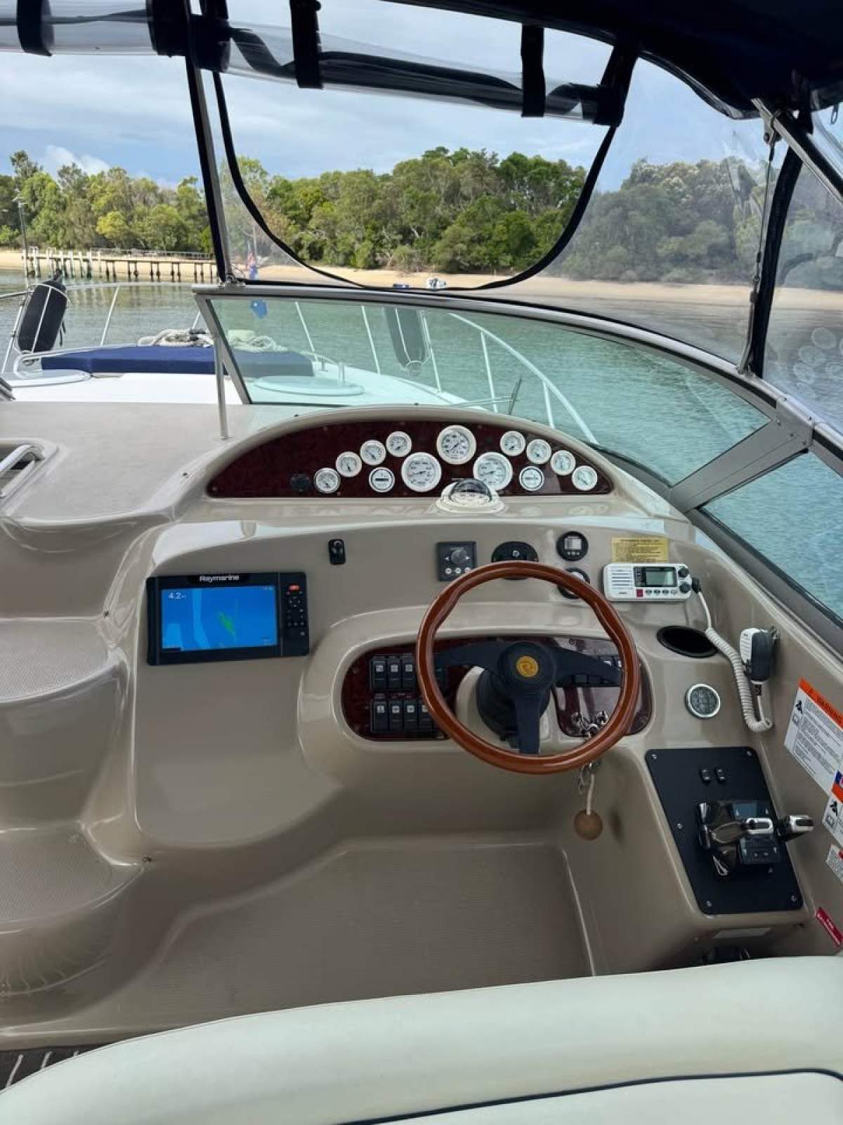 Riviera M370 Sports Cruiser