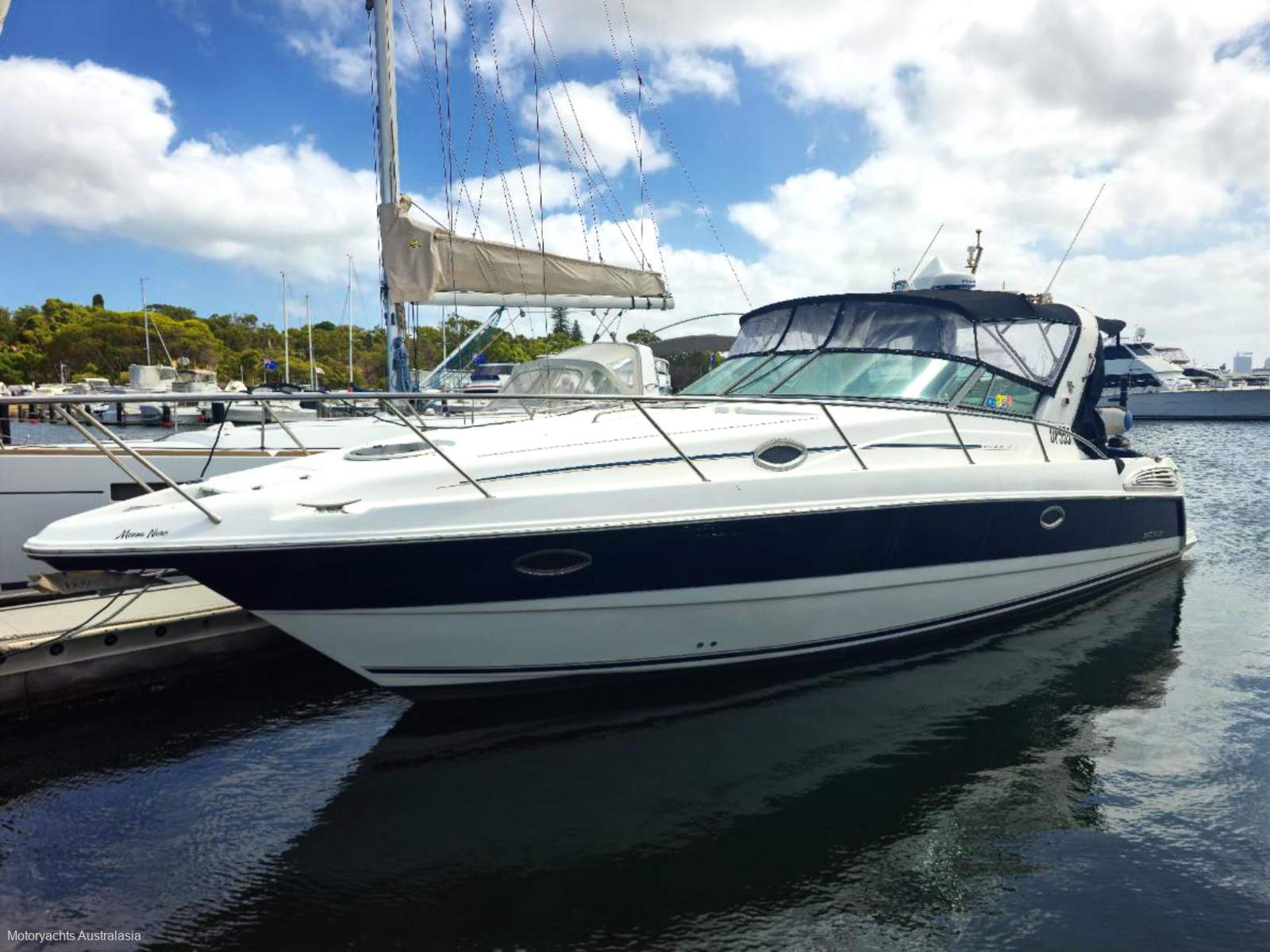 Mustang 3800 Sportscruiser Twin Volvo Penta Diesel Shaft Drives