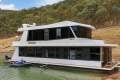 CRUZA Houseboat Holiday Home on Lake Eildon:CRUZA on Lake Eildon