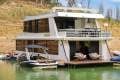 CRUZA Houseboat Holiday Home on Lake Eildon:CRUZA on Lake Eildon