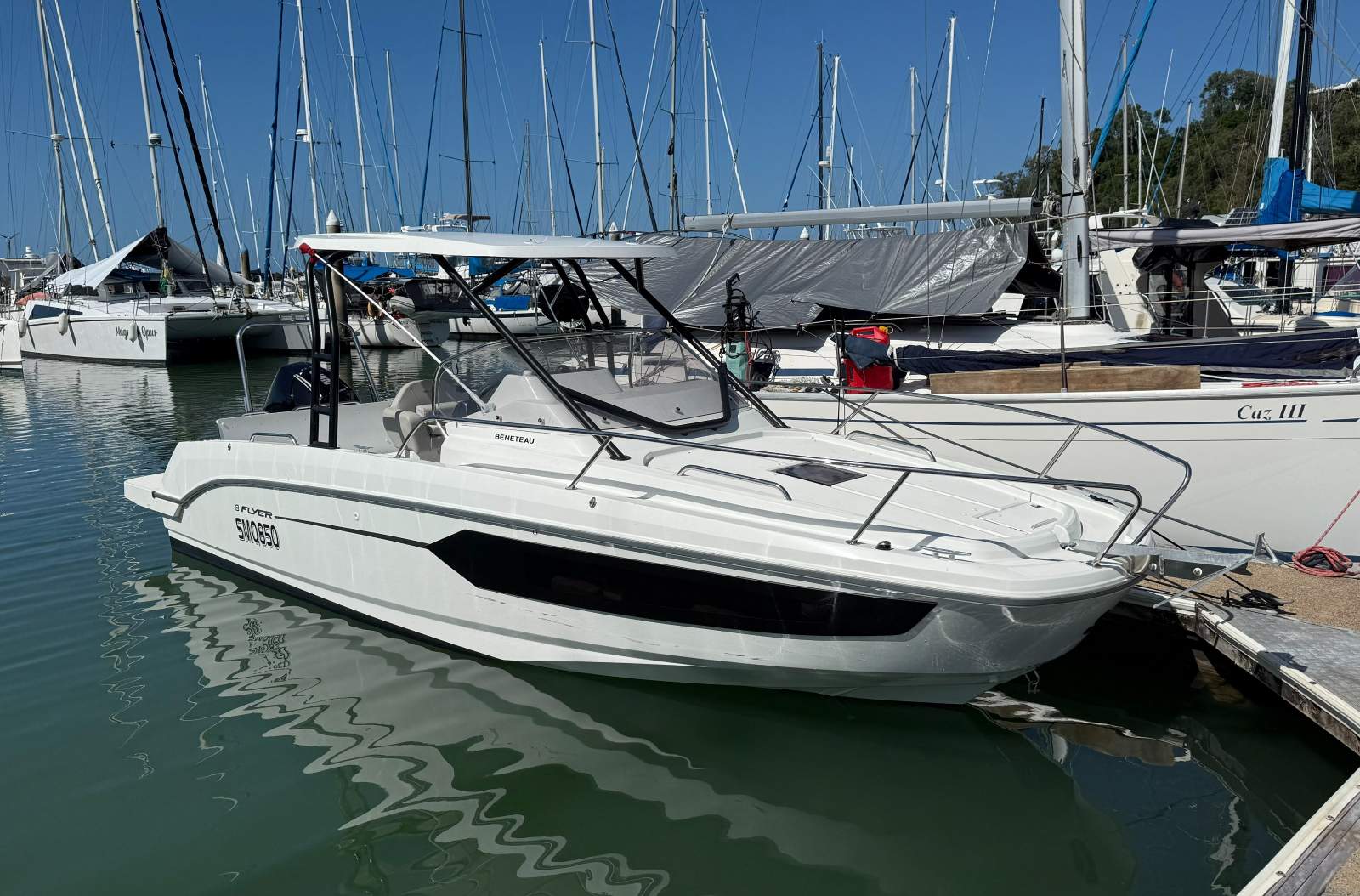 Beneteau Flyer 8 v2 Sundeck