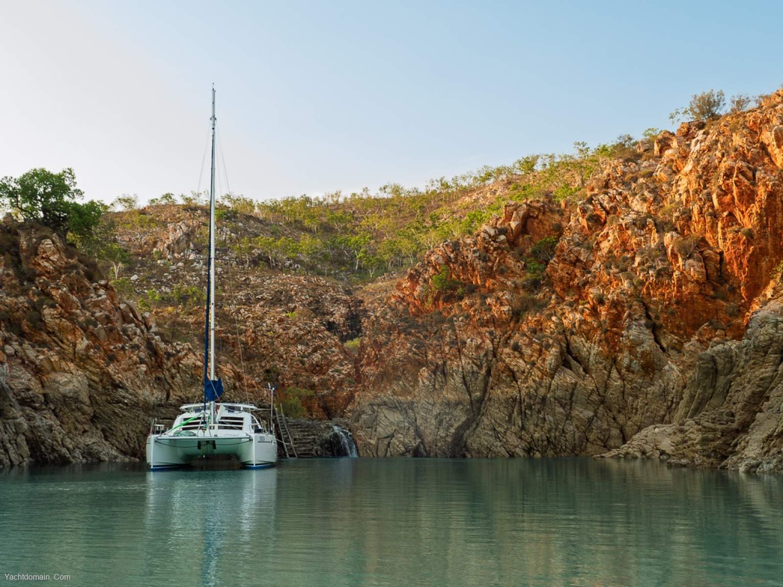 Leopard Catamarans 40 Popular First-Generation Model | 4-Cabin