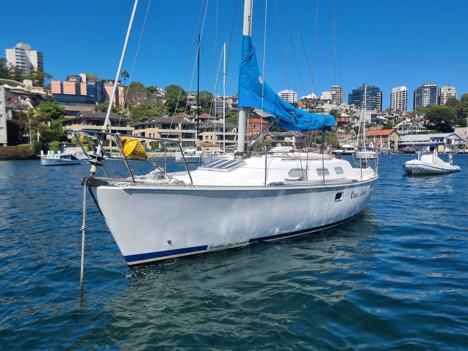 Cavalier 350 Custom (Cruising deck on a 350SL hull)