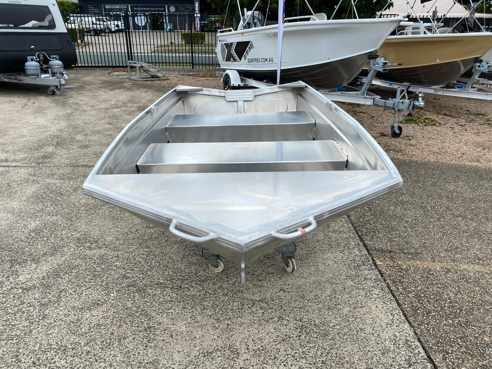 New Quintrex 320 Wanderer