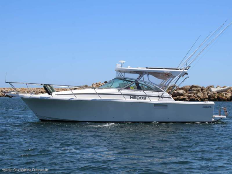 Caribbean 32 Open Sports with Bow Thruster and Twin Cummins Diesels