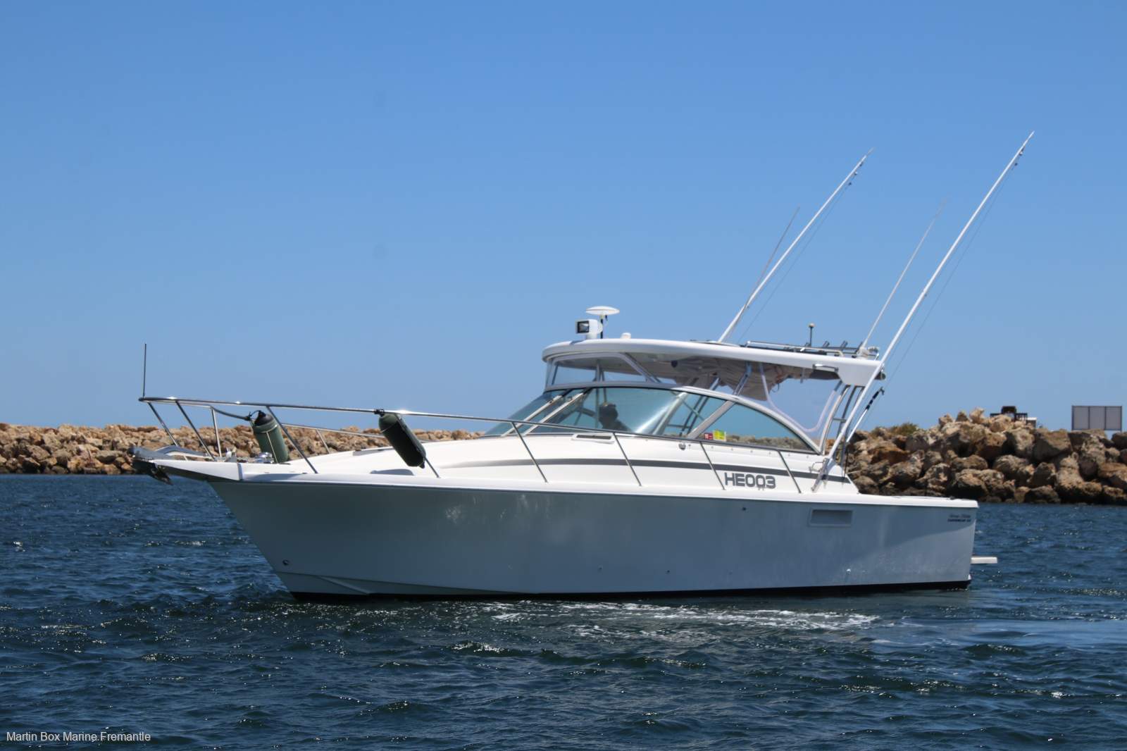 Caribbean 32 Open Sports with Bow Thruster and Twin Cummins Diesels