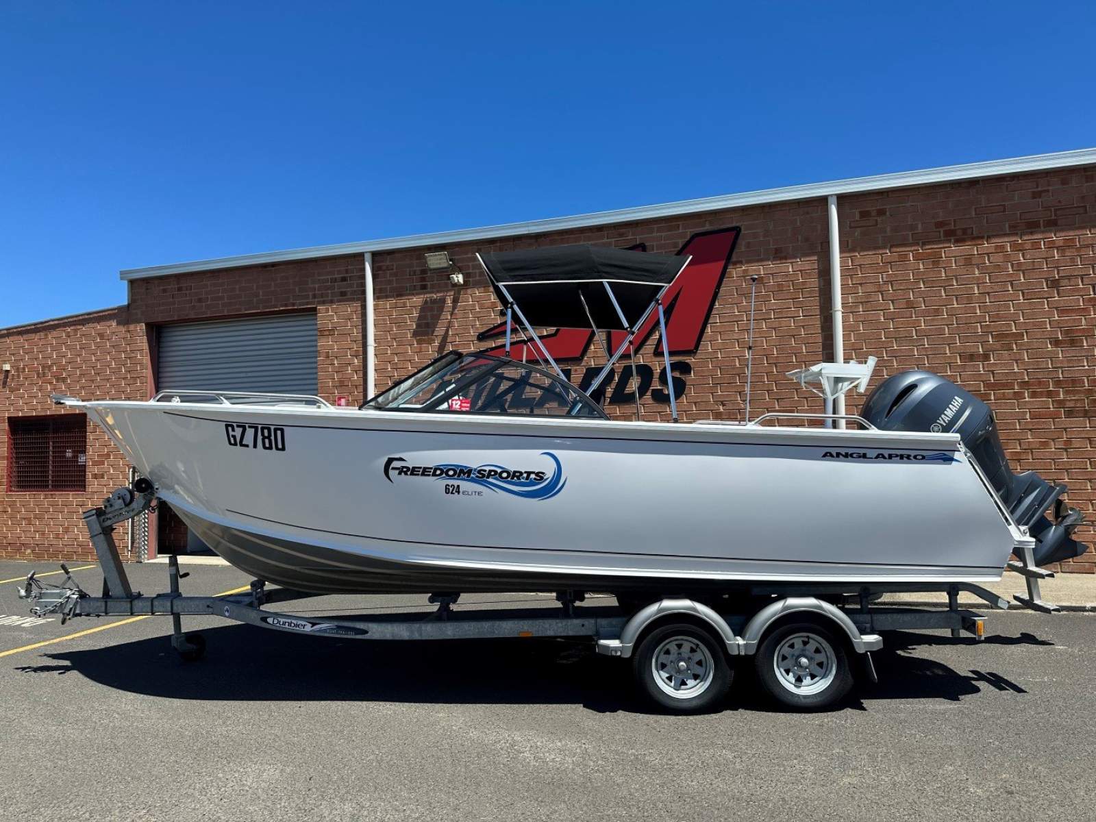 Anglapro Escapade 624 Elite Bowrider ( 26 hours)