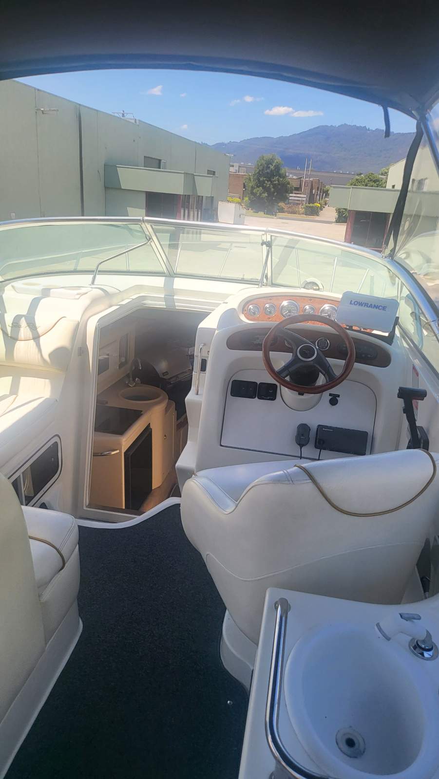 Sundance Sea Ray 265