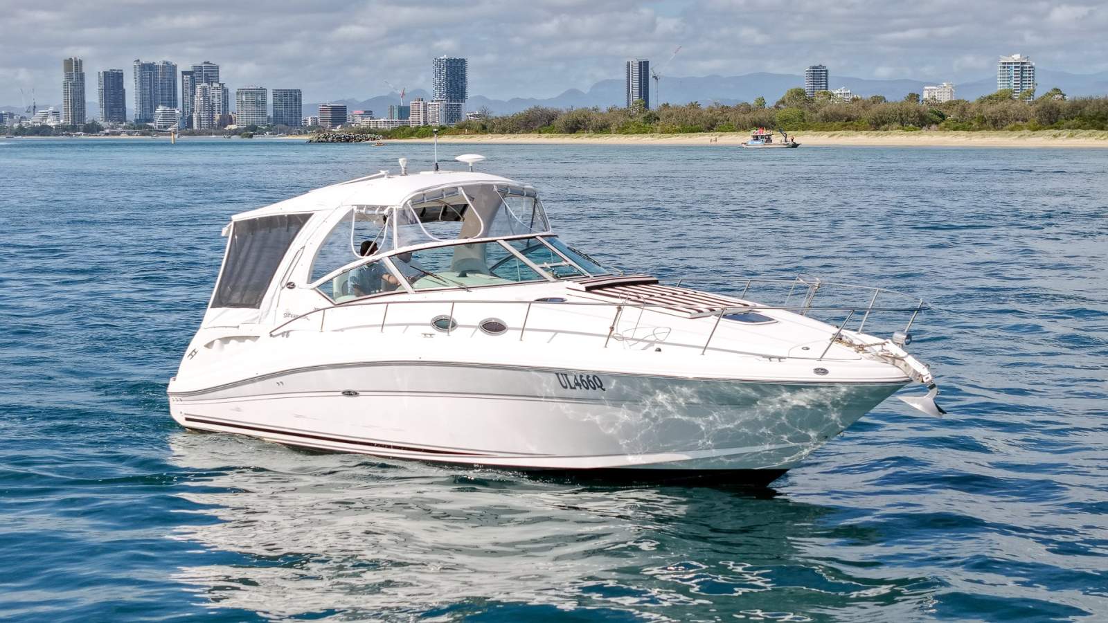 Sea Ray 375 Sundancer