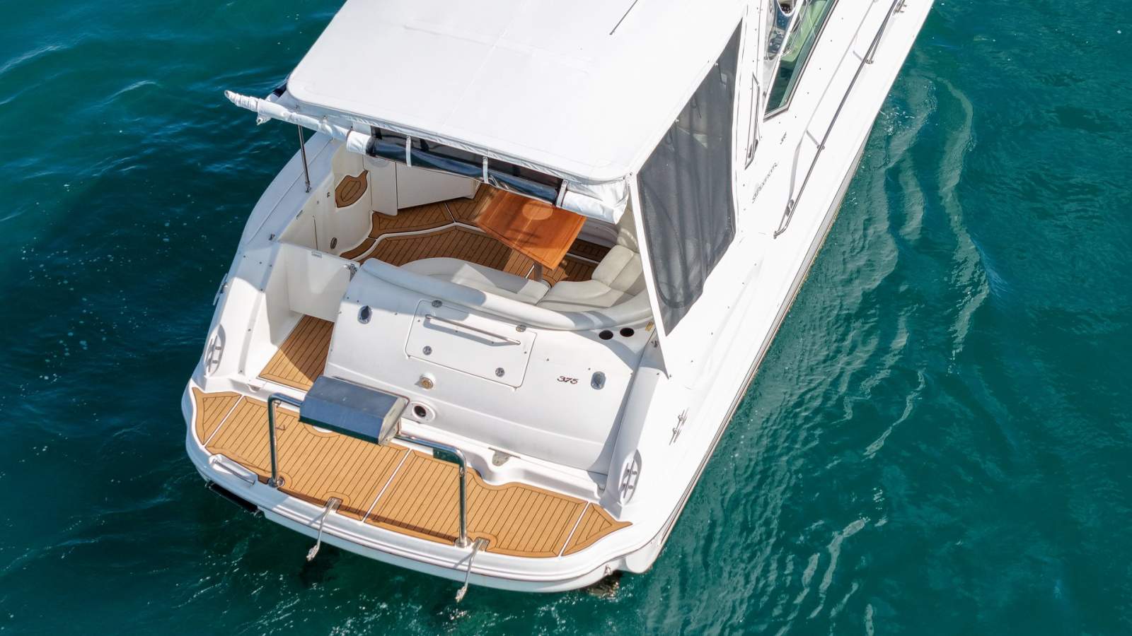 Sea Ray 375 Sundancer