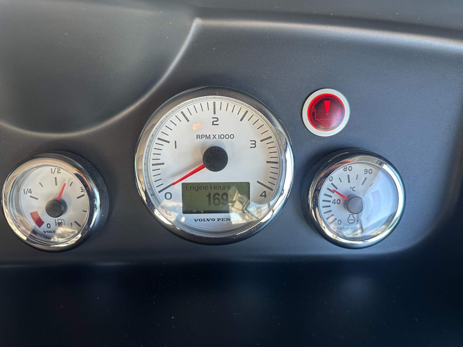 MILANO Cranchi M 44 HT Boat Brokers of Tasmania