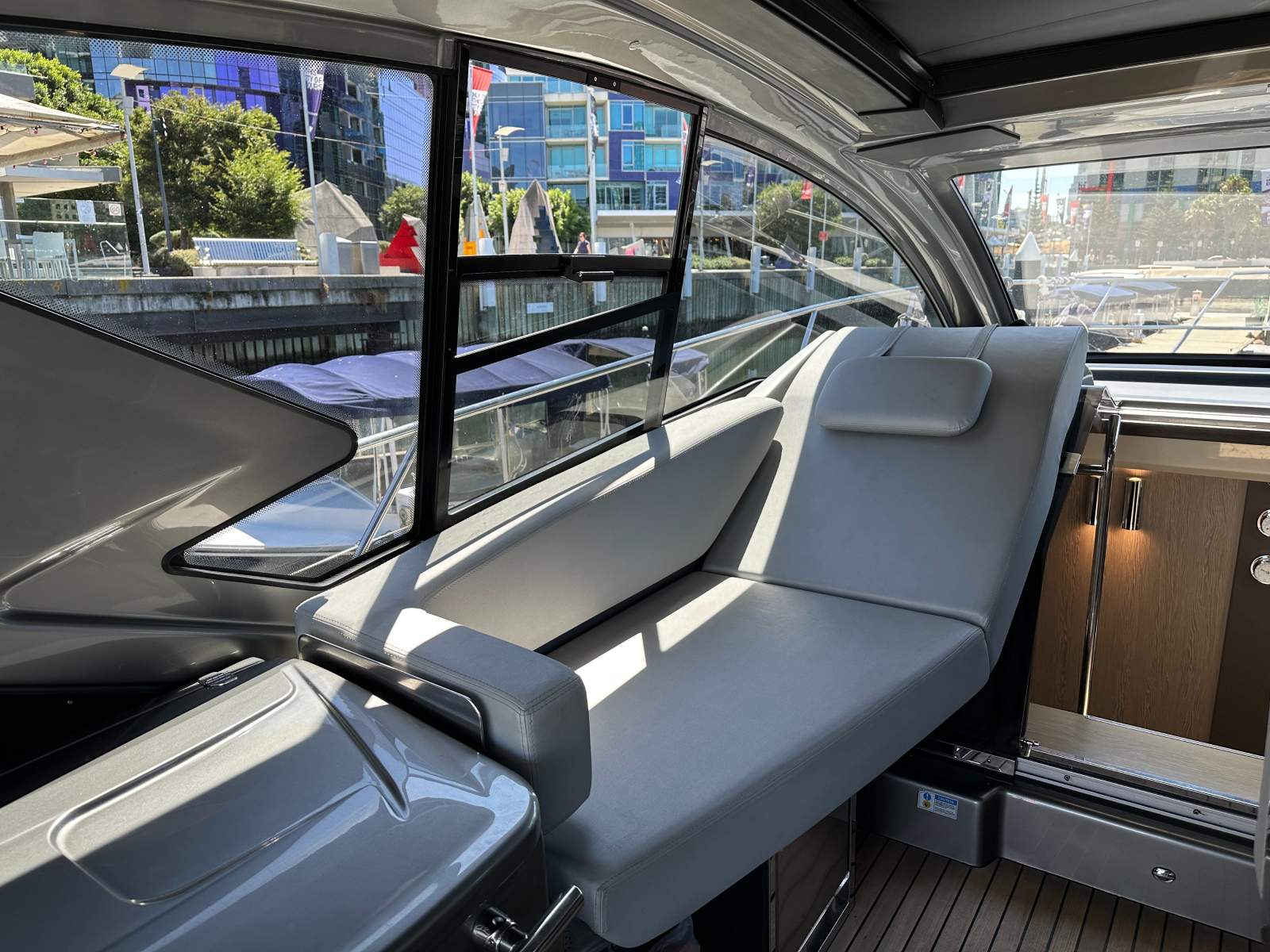 MILANO Cranchi M 44 HT Boat Brokers of Tasmania