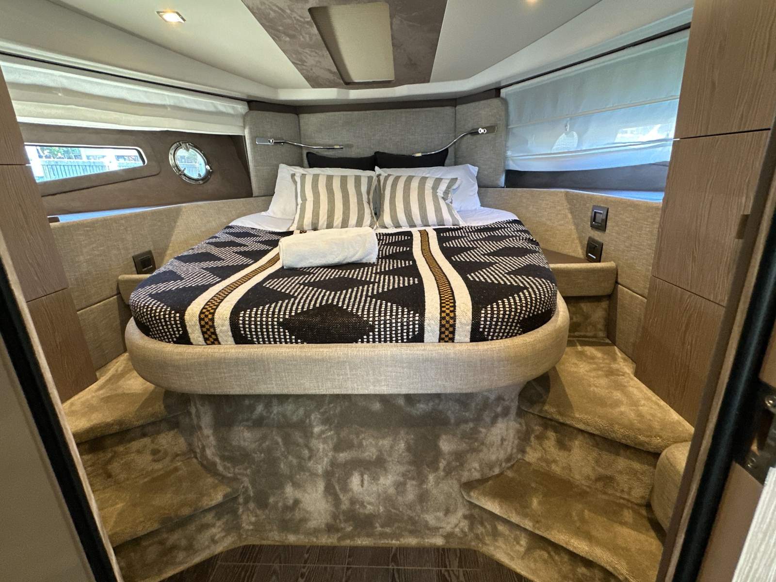 MILANO Cranchi M 44 HT Boat Brokers of Tasmania