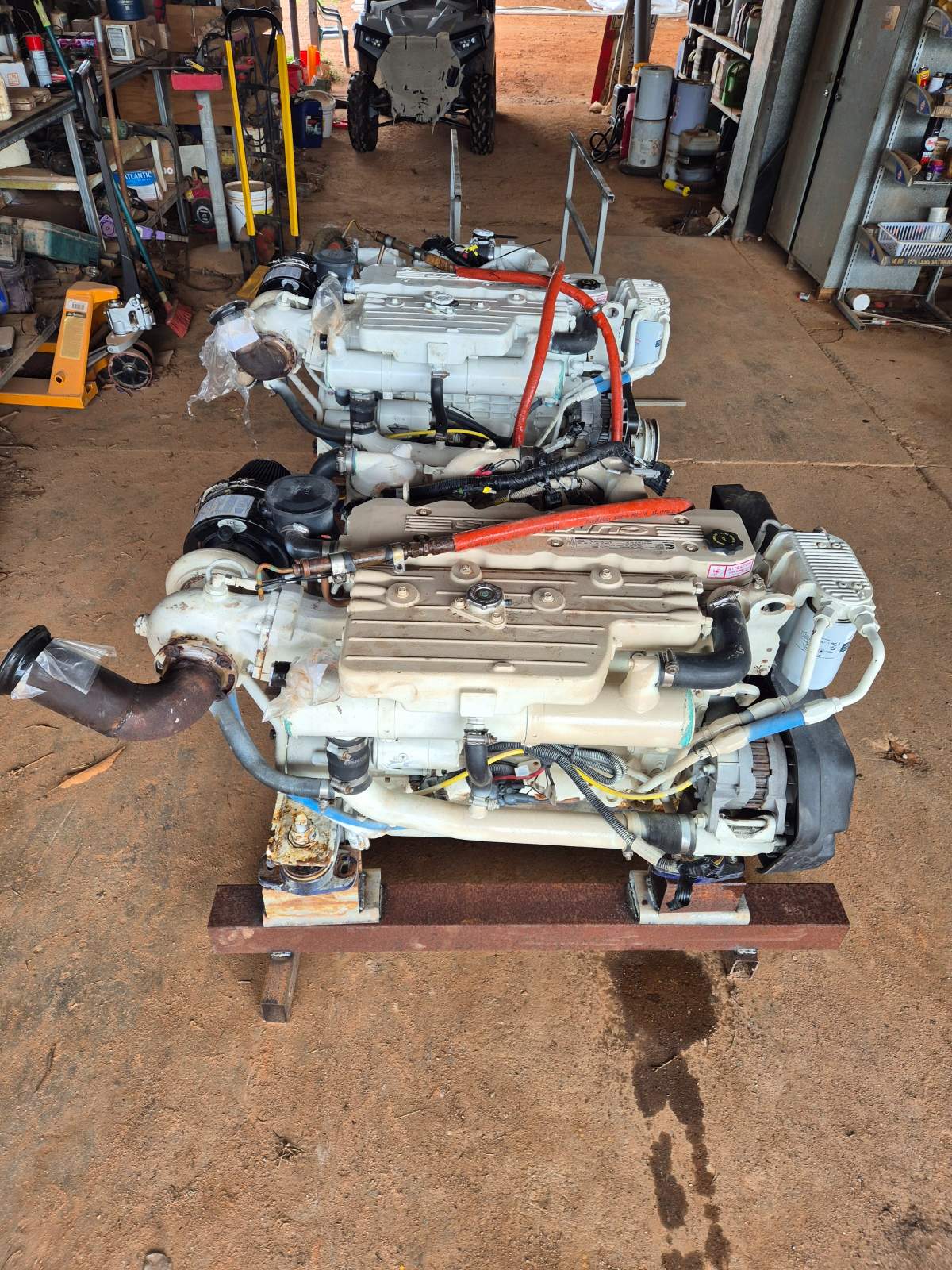 2 x Cummins QSB 380 coupled to 350 Ultrajets