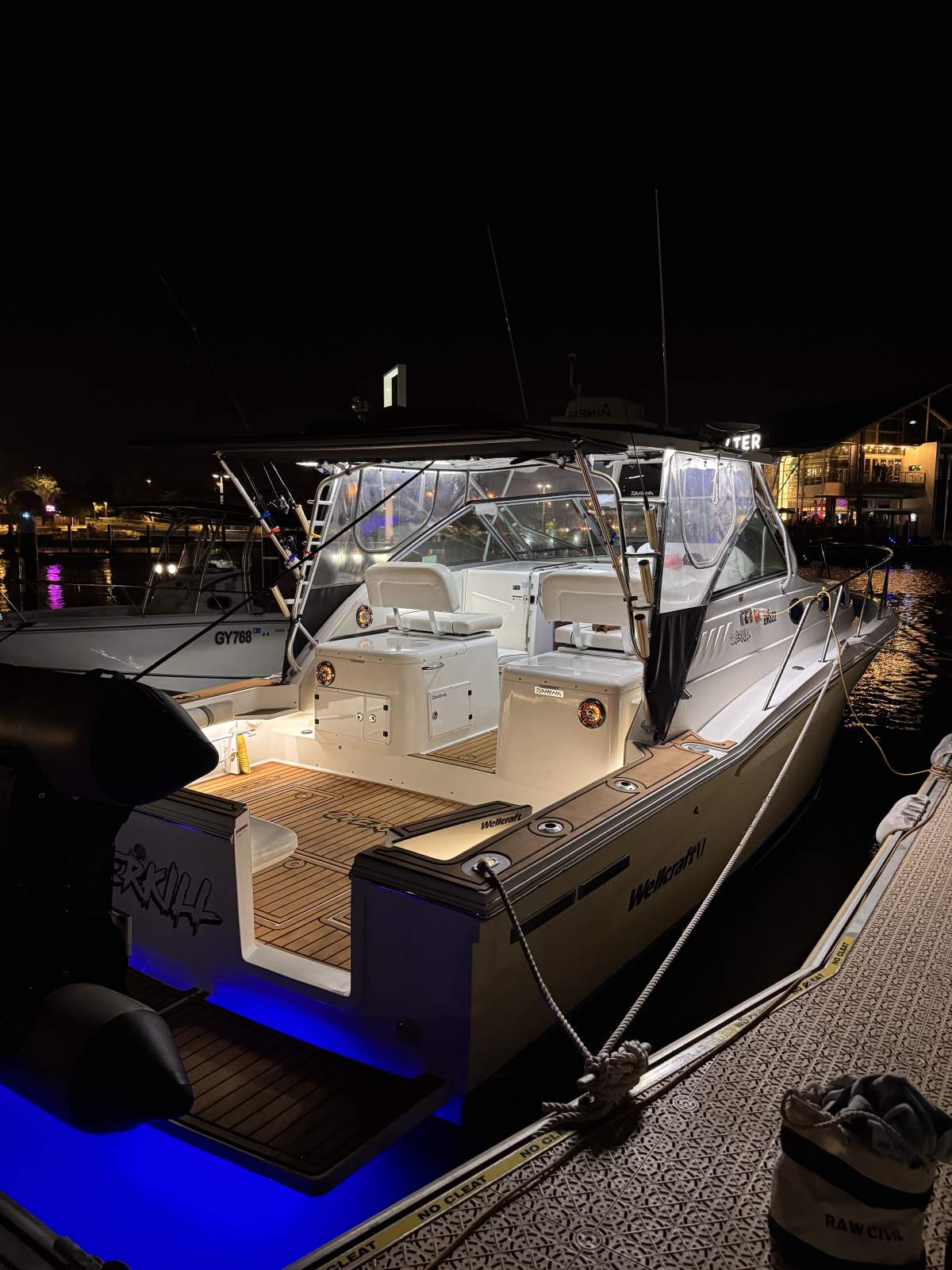 Wellcraft 330 Coastal