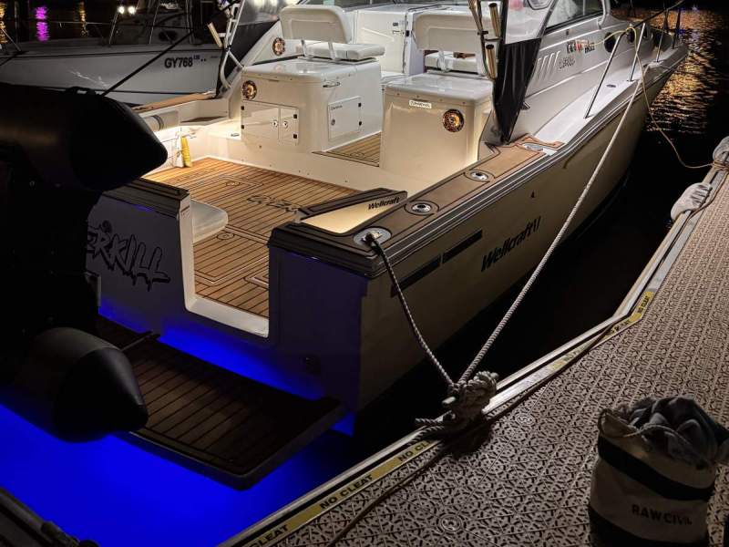 Wellcraft 330 Coastal